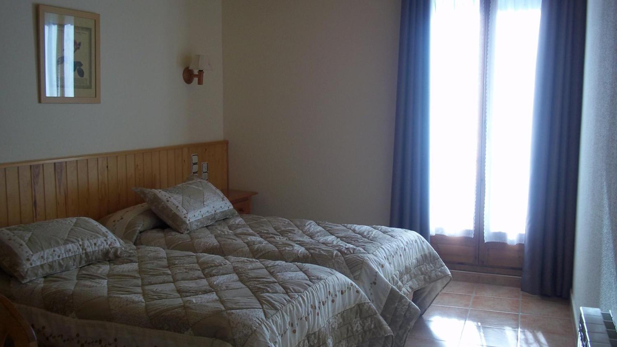 Hostal Pernalle Эрильяваль Экстерьер фото